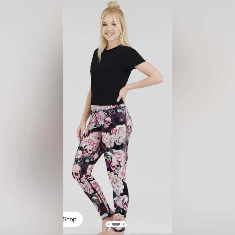 Evolution and Creation Cropped Floral Skull Print Pants - Black and Pink Size L